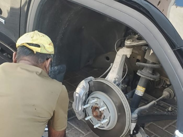 Auto brake repair service